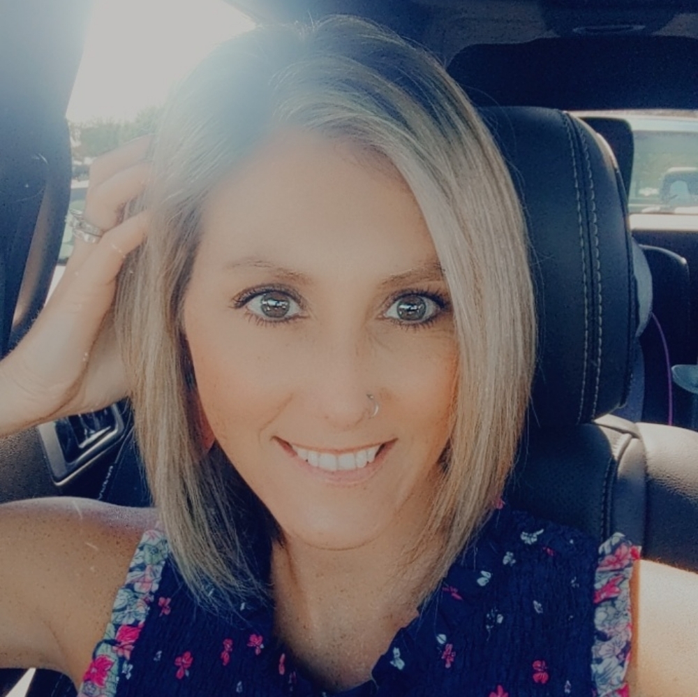 Meet your Posher, Stephanie